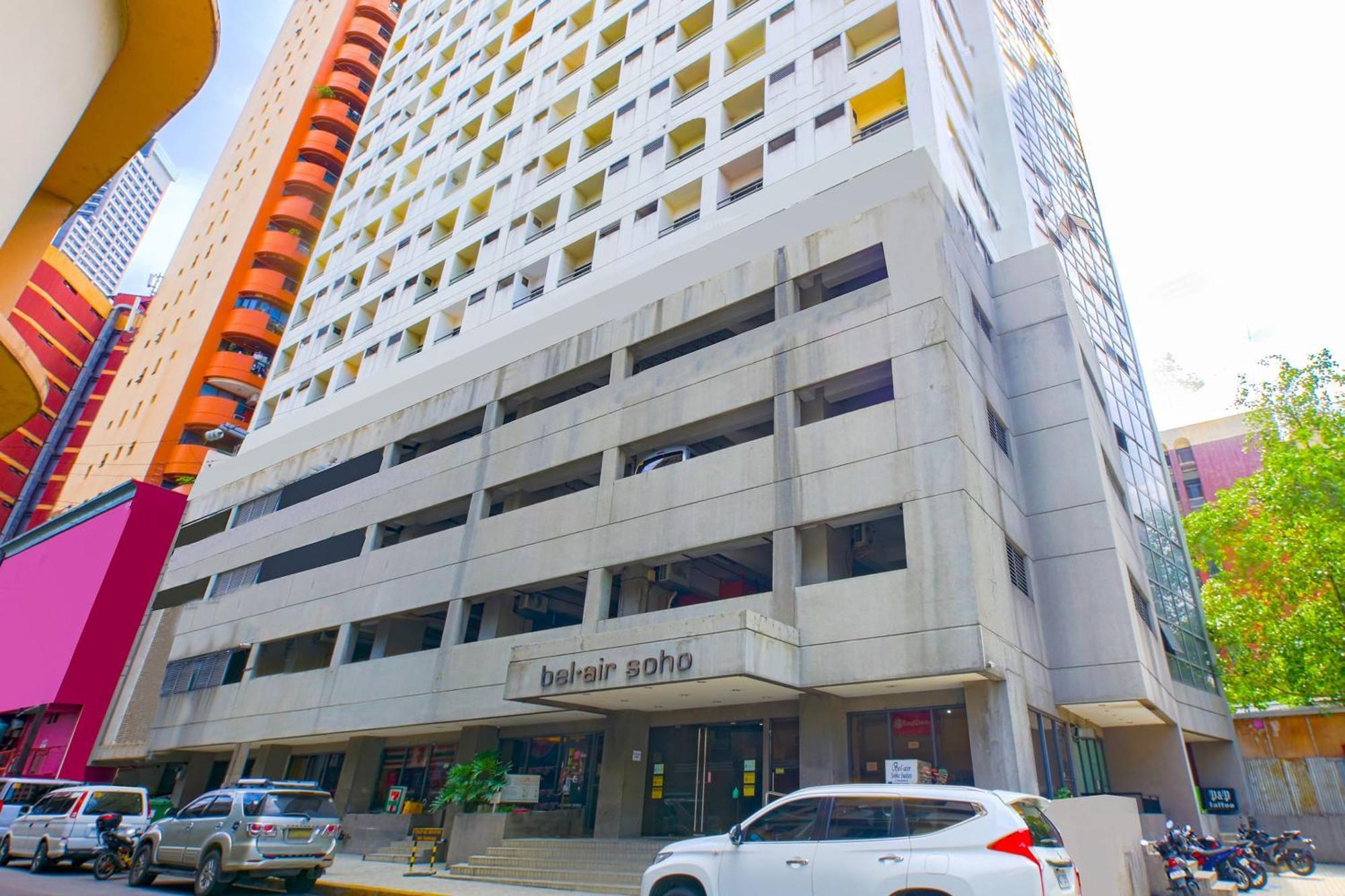 Oyo 769 Poblacion Suites Polaris Makati City Bagian luar foto