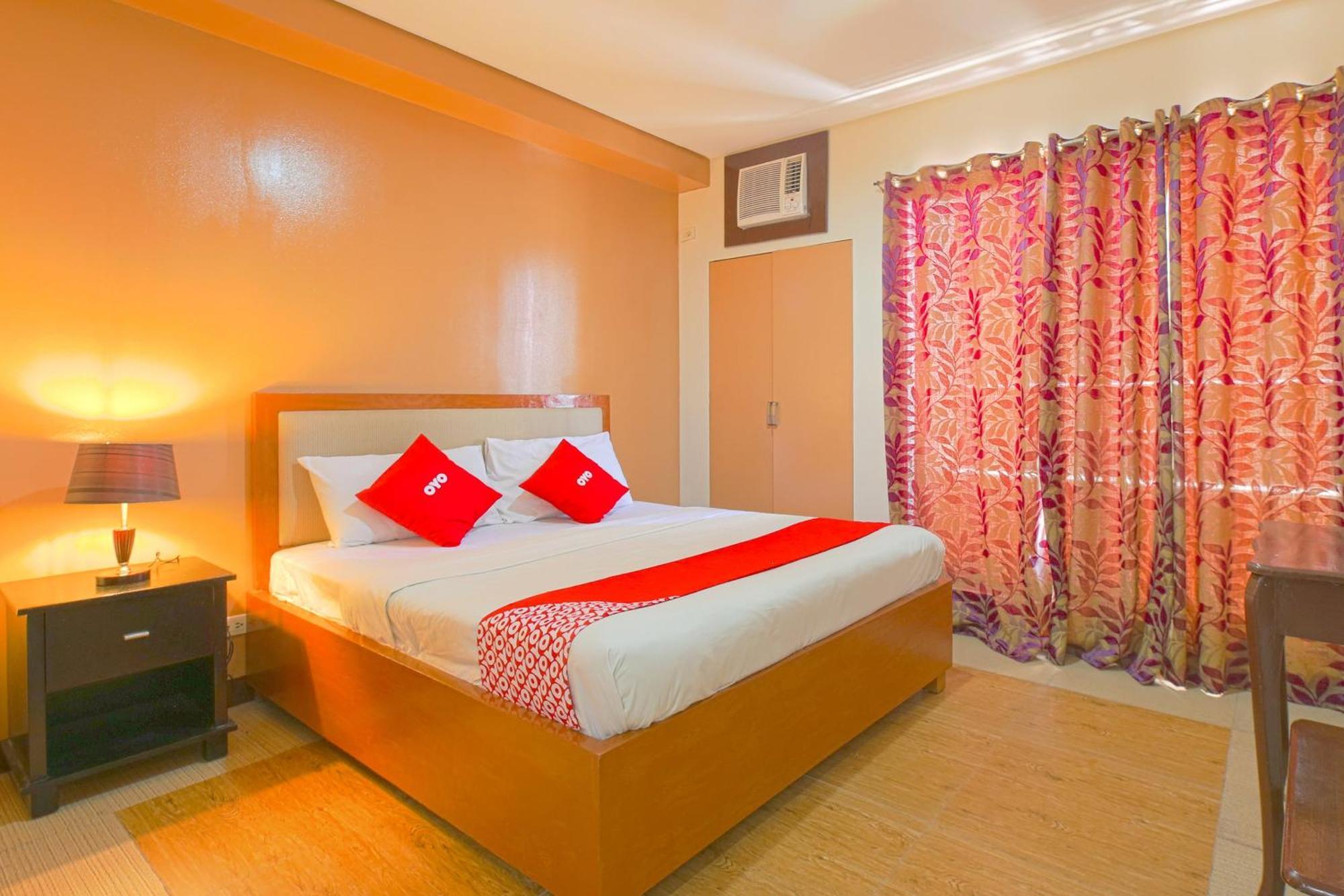 Oyo 769 Poblacion Suites Polaris Makati City Bagian luar foto